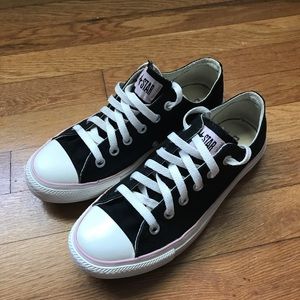 Black Converse Chuck Taylors Low Tops